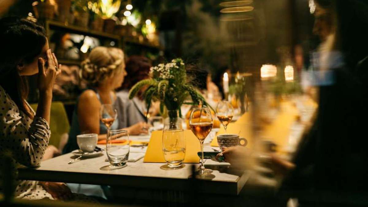 У Києві взяли на контроль часи роботи барів, кафе та ресторанів