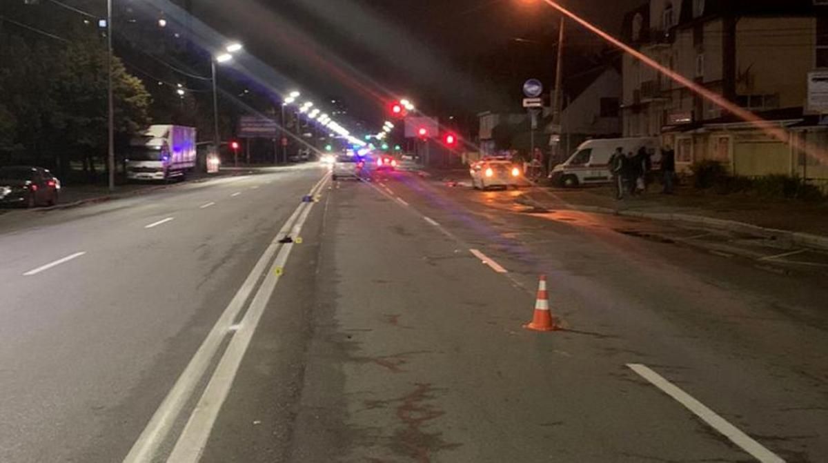 У Києві на Дарниці водій Kia збив пешохіда, який перебігав дорогу у невстановленому місці: хлопець загинув