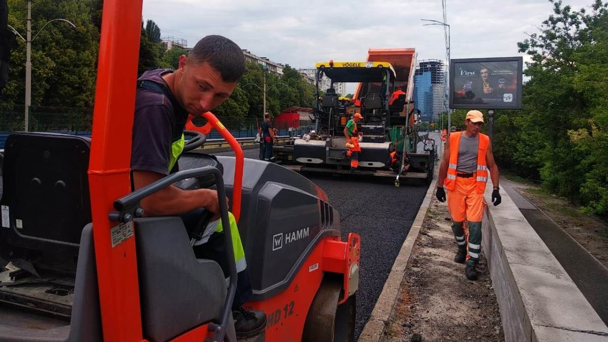 У Києві на місяць обмежать рух на Дарниці