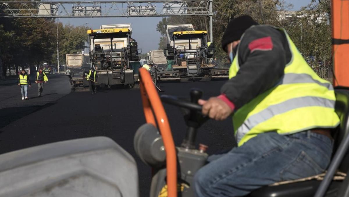 У Києві на Броварському проспекті обмежили рух: схема