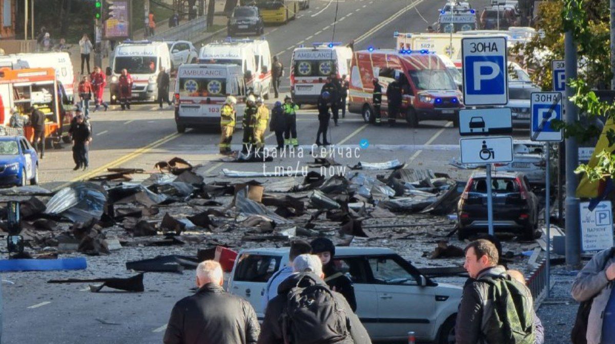 У Києві внаслідок ракетного удару загинули 8 людей: перші дані від МВС