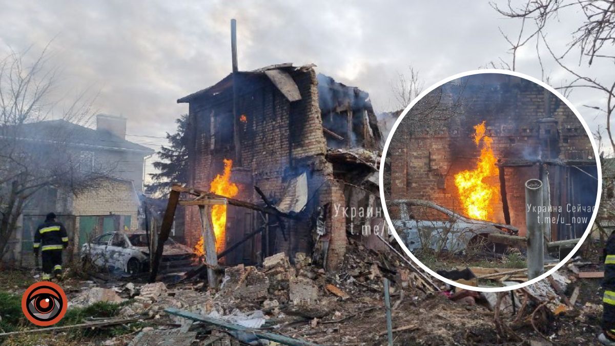 Від прильоту ракети на лівому березі Києва сталася пожежа: загорівся газ у трубі