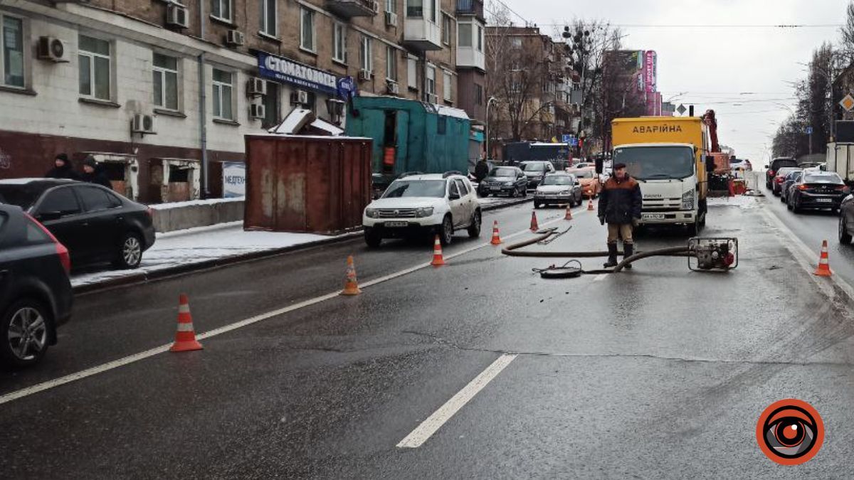 У Києві тривають ремонтні роботи вулиці Гетьмана: де перекрита дорога
