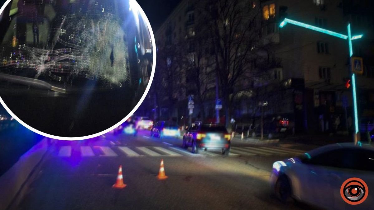 У Києві на Лесі Українки Hyundai збив жінку на переході: потерпіла померла у лікарні