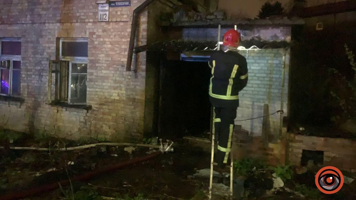 У Києві під час гасіння пожежі знайшли тіло людини