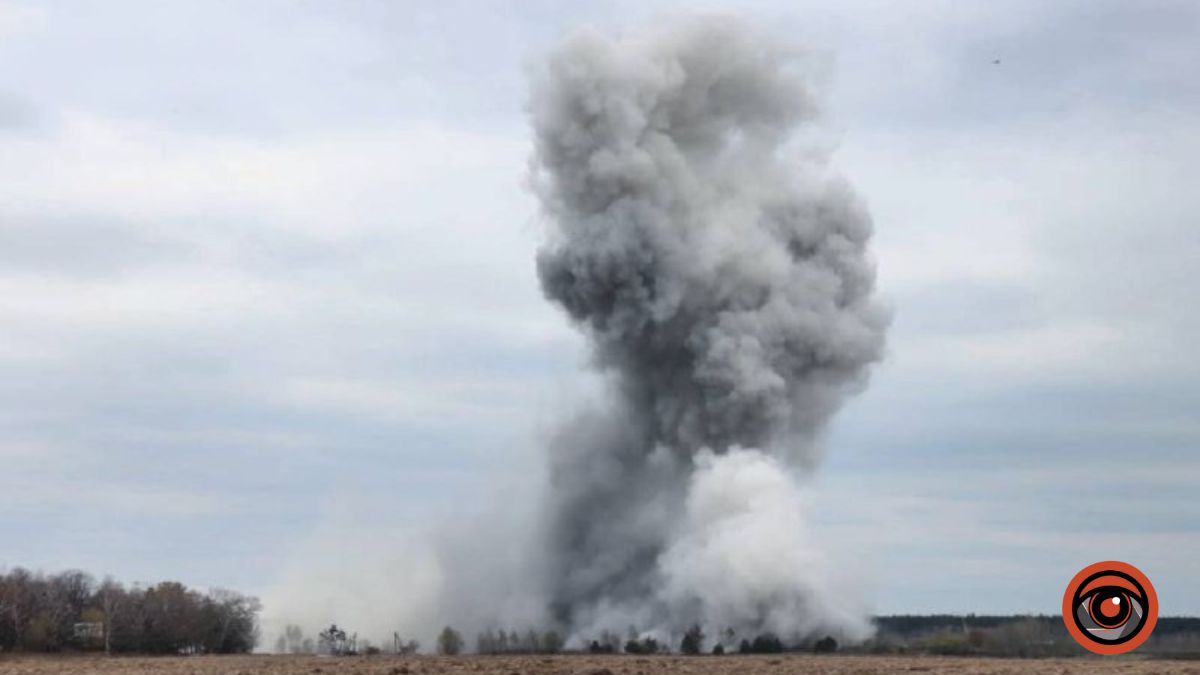 У Києві та області вибухи: проводять розмінування