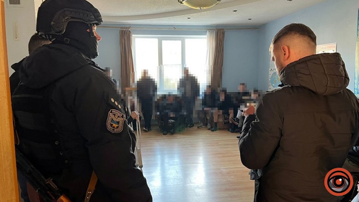 Утримували проти волі, "лікували" силою та транквілізаторами: у Києві викрили мережу псевдореабілітаційних центрів