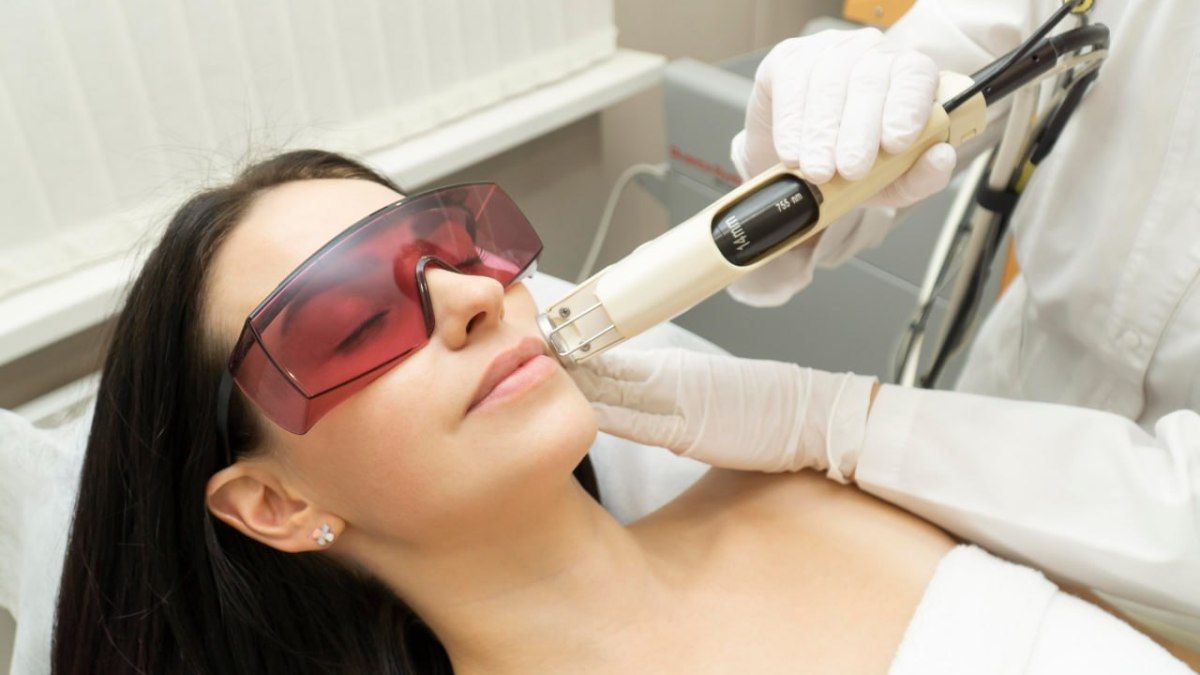 Лазерна епіляція з урахуванням індивідуального гормонального фону