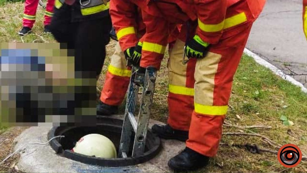 На Київщині з каналізаційного люку дістали тіла двох чоловіків