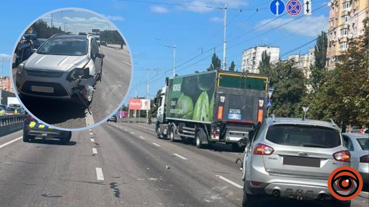 У Києві Ford насмерть збив пішохода на переході