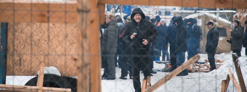 Разбитые головы и переломанные ключицы во время стычек у Рады: все подробности