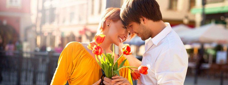 Поздравления с 8 марта 2018: короткие и прикольные СМС в стихах и прозе для всех женщин