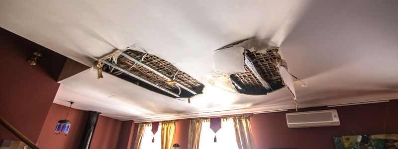 В Киеве квартиру известного писателя залило кипятком