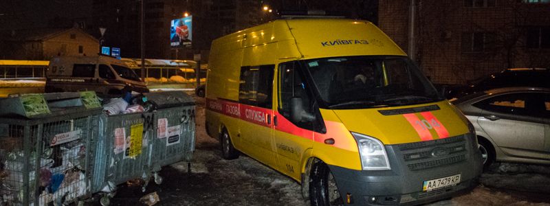 На Лобановского в жилом доме бабушка с дедушкой чуть не задохнулись газом