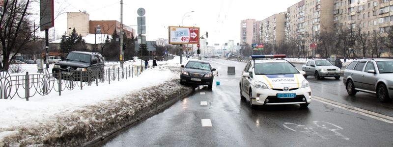 На бульваре Перова Geely сбил мужчину
