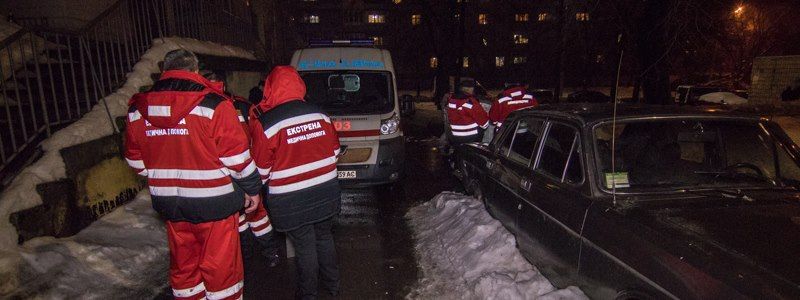 В Киеве посреди улицы зарезали мужчину