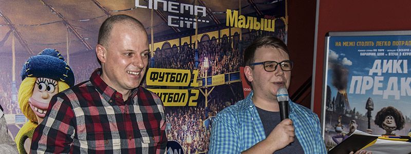 В новом мультфильме "Дикие предки" Виктор Вацко стал королевским комментатором