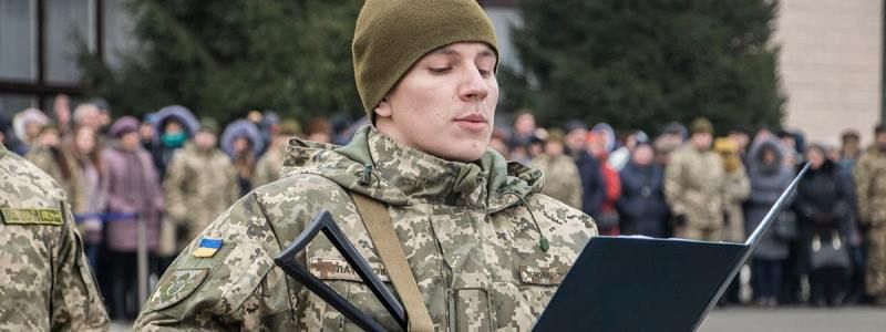 Весенний призыв в армию: кого призовут, где будут служить и другие нововведения