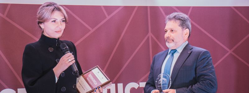 В Киеве нардепы наградили людей, которые налаживают связи между бизнесом и властью