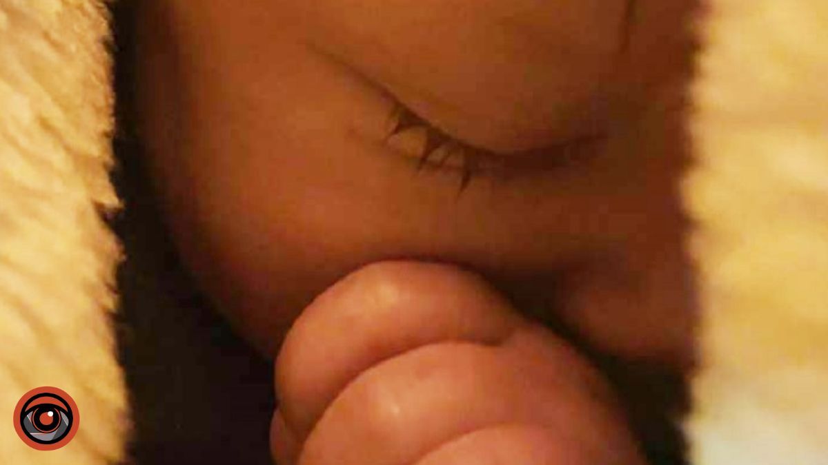 У Києві забрали 5-місячне немовля у п’яної жінки, яка була з дитиною внові на вулиці