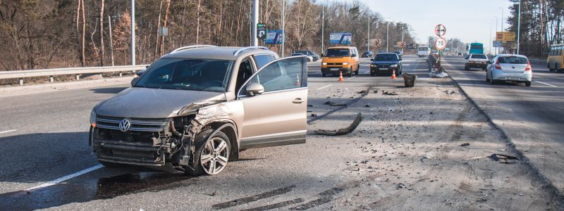 На Одесской трассе столкнулись Volkswagen, Hyundai и Nissan