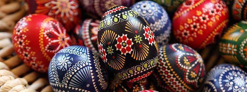 Как покрасить яйца на Пасху: шесть необычных и легких способов