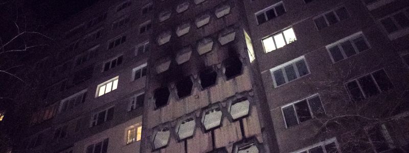 В Киеве на Виноградаре горела 12-этажка