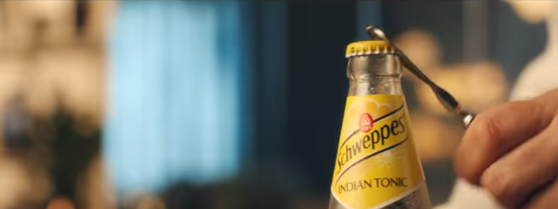 В Киеве режиссер из Австралии снял рекламу для Schweppes