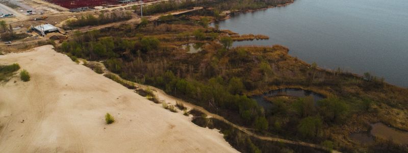 Киевская Сахара: фото и видео пустынного полуострова на Позняках
