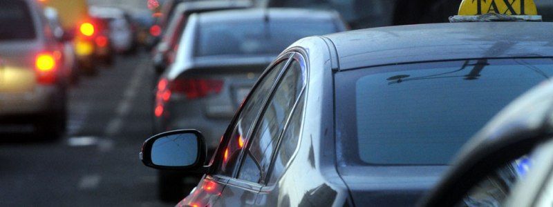 Киев сковали 9-бальные пробки: какие улицы лучше объехать