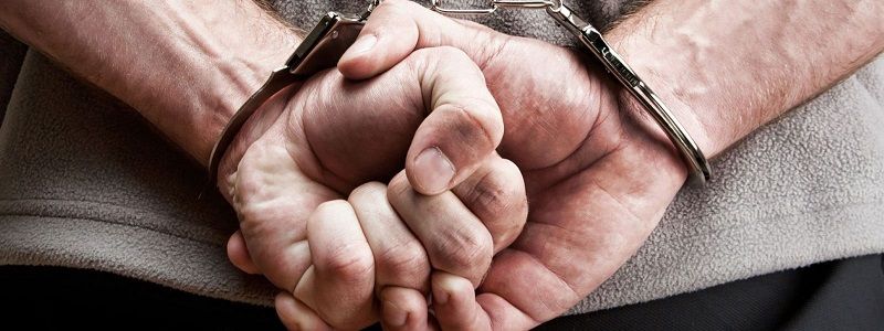 В Киеве рецидивисты под видом полицейских грабили иностранцев