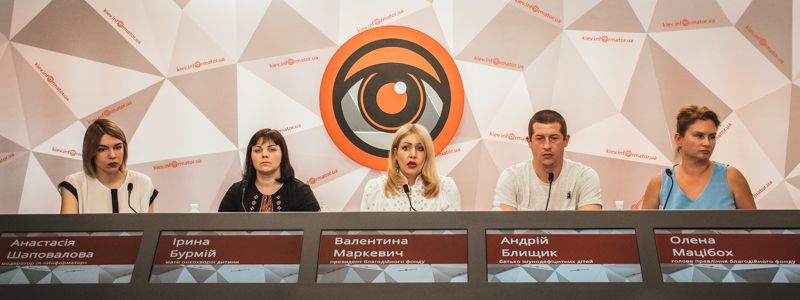 В Киеве Минздрав закрывает Центр детской трансплантологии костного мозга: скандальная история "Охматдита"