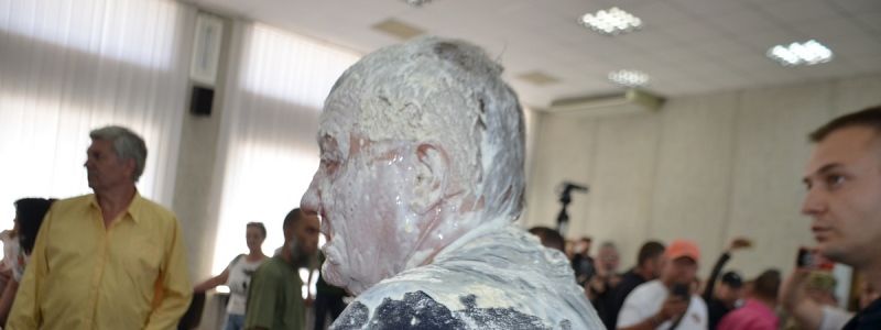 Авария на Космической в Днепре, секс-скандал с "Нобелевкой" и стрельба в горсовете Никополя: ТОП новостей дня