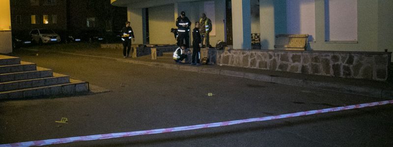 В Киеве мужчина у входа в охранную фирму подорвался на гранате
