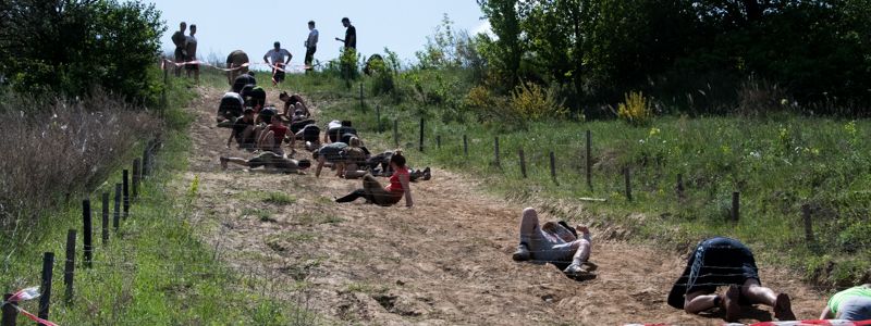 В Киеве в Пирогово прошла Race Nation: 1,5 тысячи людей бегали под палящим солнцем