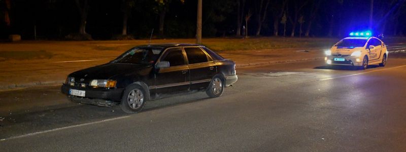 В Киеве на улице Дегтяревская Ford сбил пьяную женщину