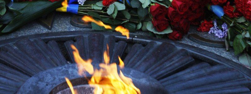 Поздравления с 9 мая 2018: короткие и прикольные СМС на День Победы в прозе и стихах