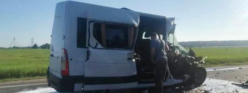 Смертельное ДТП с детьми из Украины, крушение самолета и лучший композитор на Евровидении 2018: ТОП новостей дня