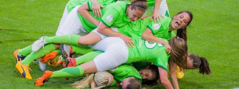 На Киев идет гроза: футболистки могут сыграть финал ЛЧ в мокрых майках