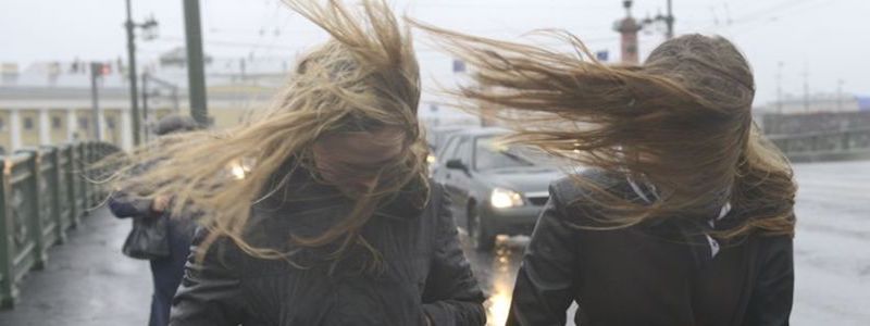 Штормовое предупреждение: Киев встретит лето под аккомпанемент шквалов