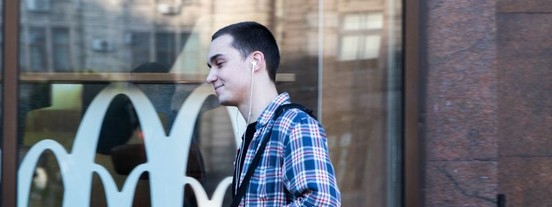 Пока все спят: как метро Киева встречает своих первых пассажиров