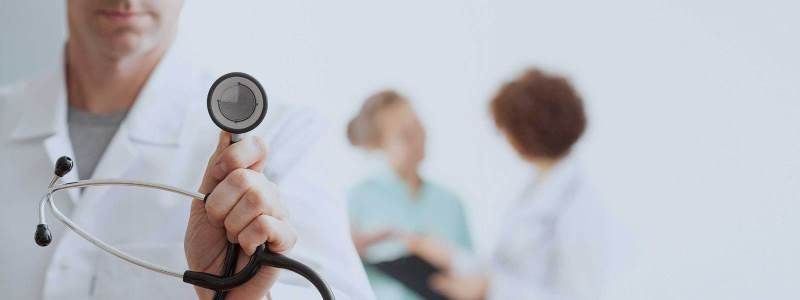 Супрун хочет избавить госслужащих от принудительного ежегодного медосмотра