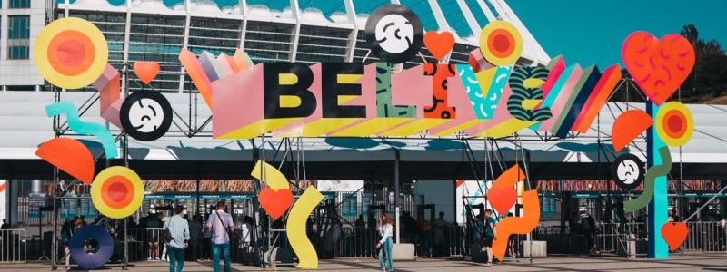 Ешь, пей, танцуй: в Киеве стартовал фестиваль Belive под треки Jamiroquai