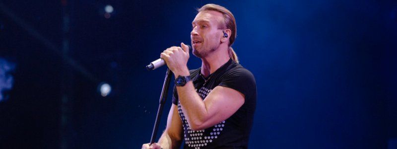 «Вінник дає  надію, коли любиме мурло носиться за тобою з сокирою по подвір’ю»: соцсети о шоу кумира на Atlas Weekend