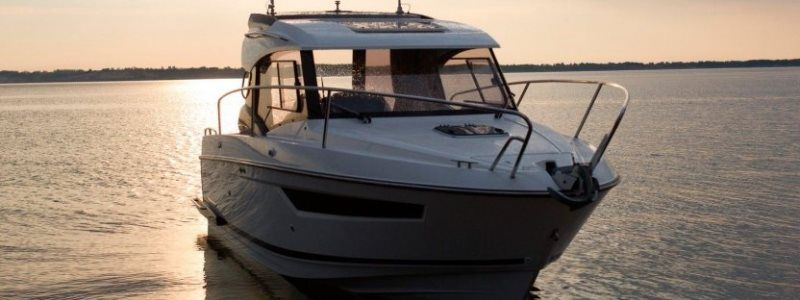 В Киеве угнали катер стоимостью более миллиона