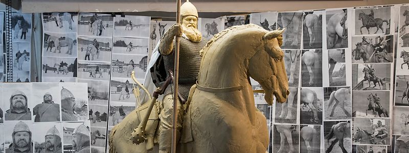 Приходи посмотреть: стало известно, когда в Киеве откроют памятник Муромцу-Вирастюку