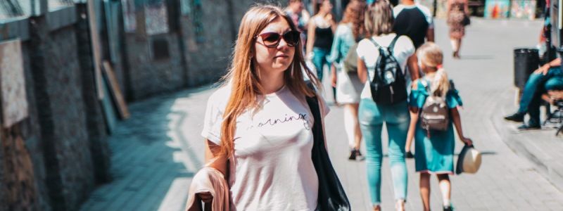 Столица в лицах: как в воскресение отдыхают жители и гости Киева на Аллее художников