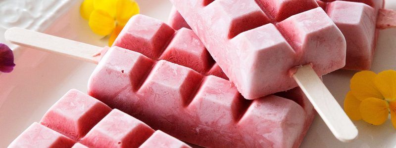 Врачи посоветовали есть мороженое при боли в горле