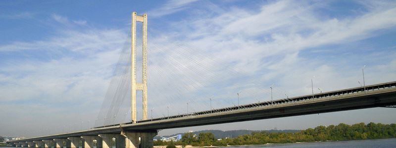 В Киеве на Южном мосту ограничат движение: подробности