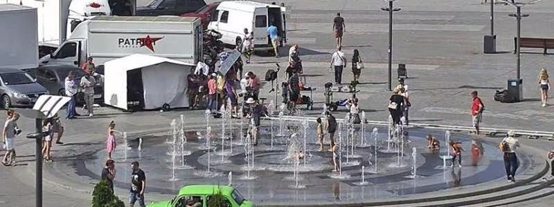 В центре Киева съемки фильма поставили под угрозу жизни пешеходов